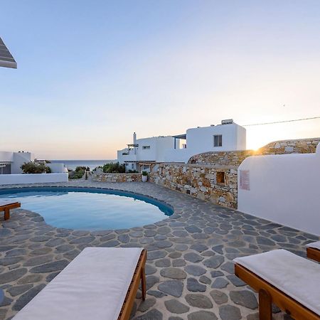 Helen Beach Front Luxury Villas Kastrákion エクステリア 写真