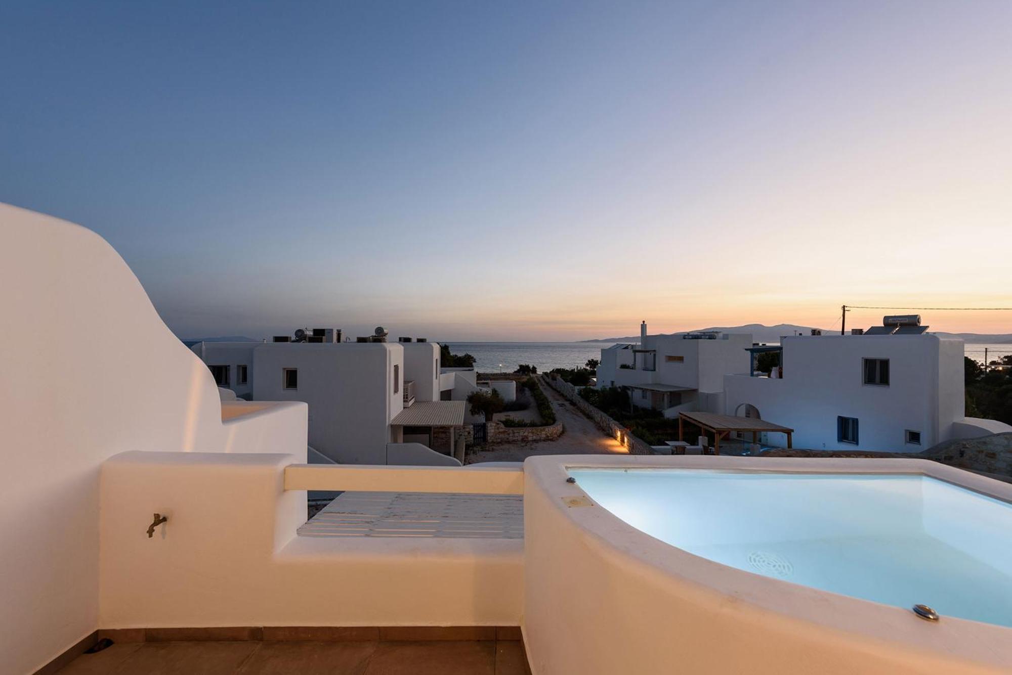 Helen Beach Front Luxury Villas Kastrákion エクステリア 写真