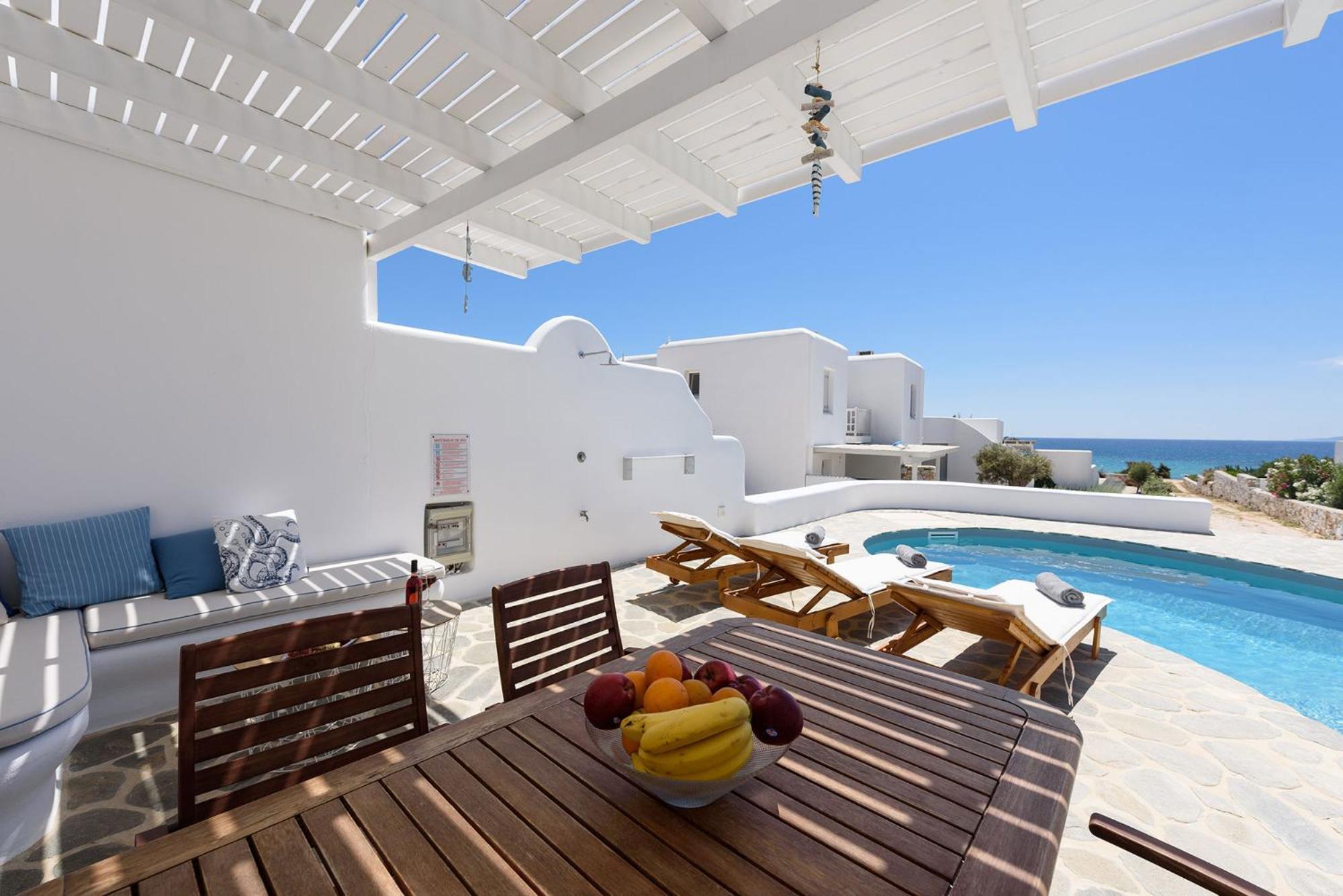 Helen Beach Front Luxury Villas Kastrákion エクステリア 写真