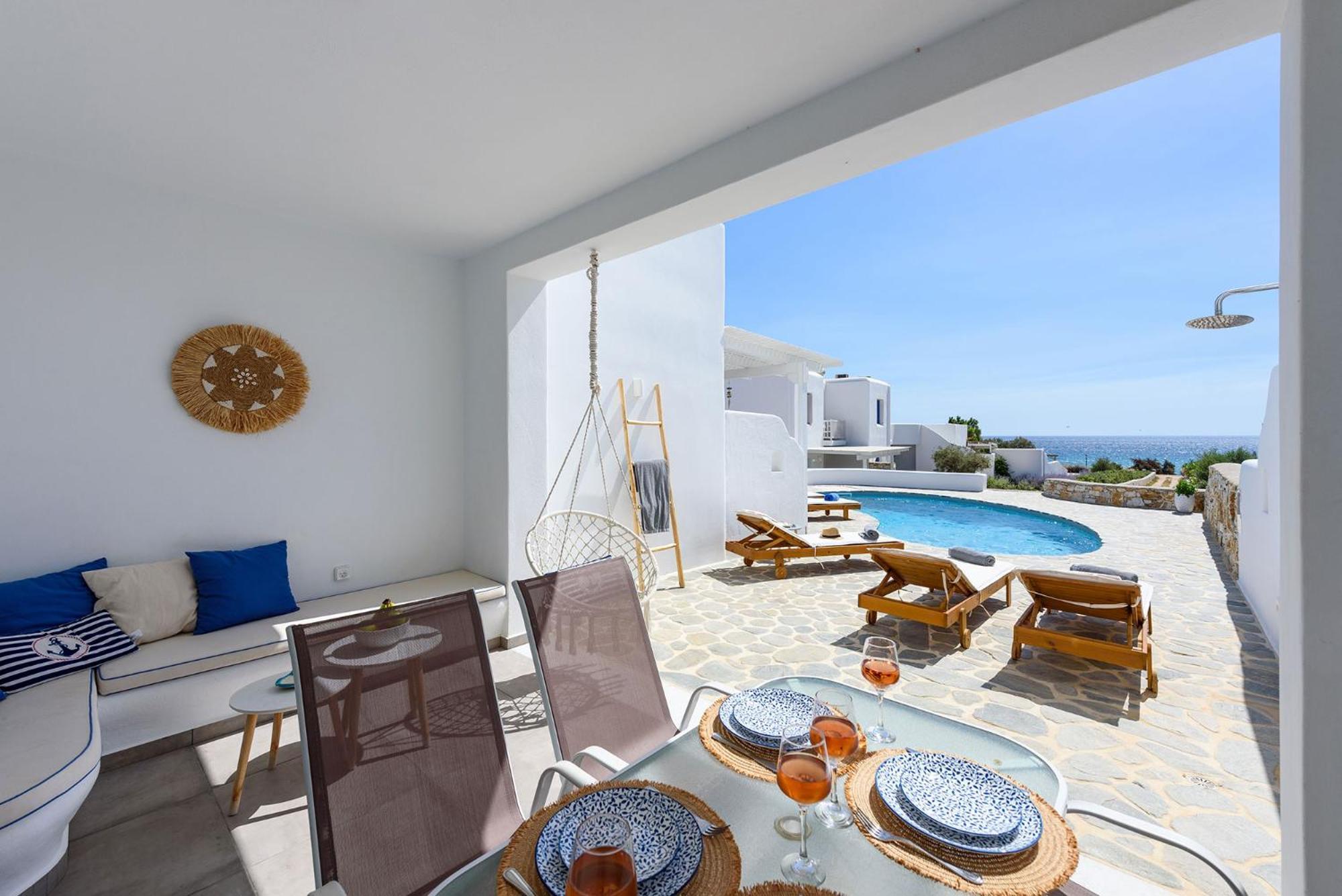 Helen Beach Front Luxury Villas Kastrákion エクステリア 写真